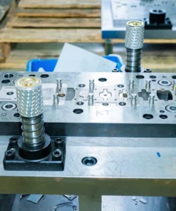 Khuôn Đột Dập Chính Xác